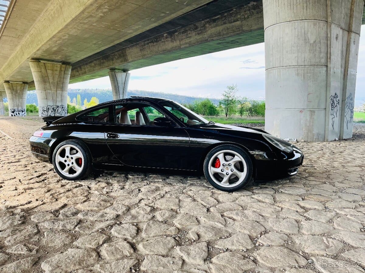 1997 Porsche 911 - 13
