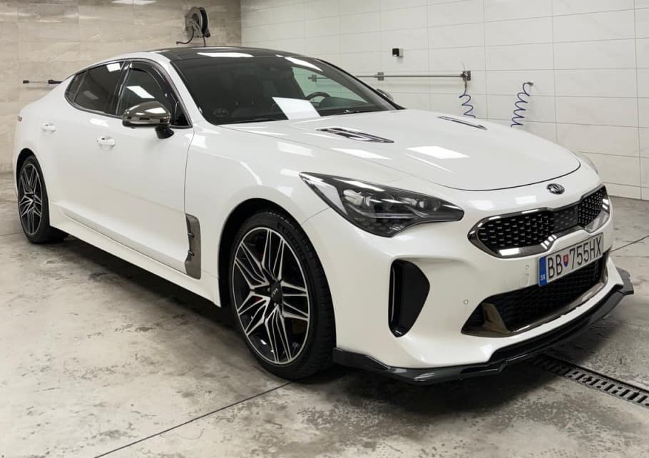 2019 Kia STINGER - 31