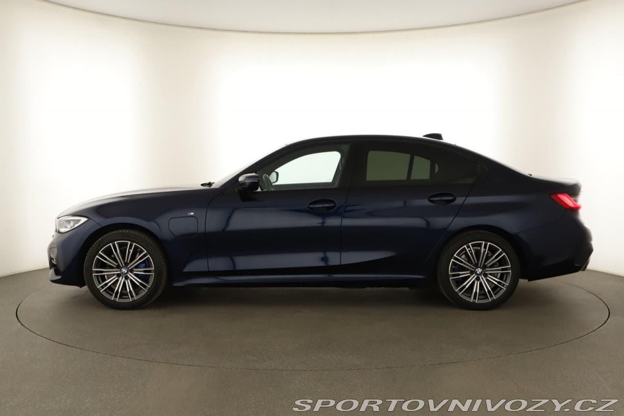 2021 BMW 3-SERIES - 3