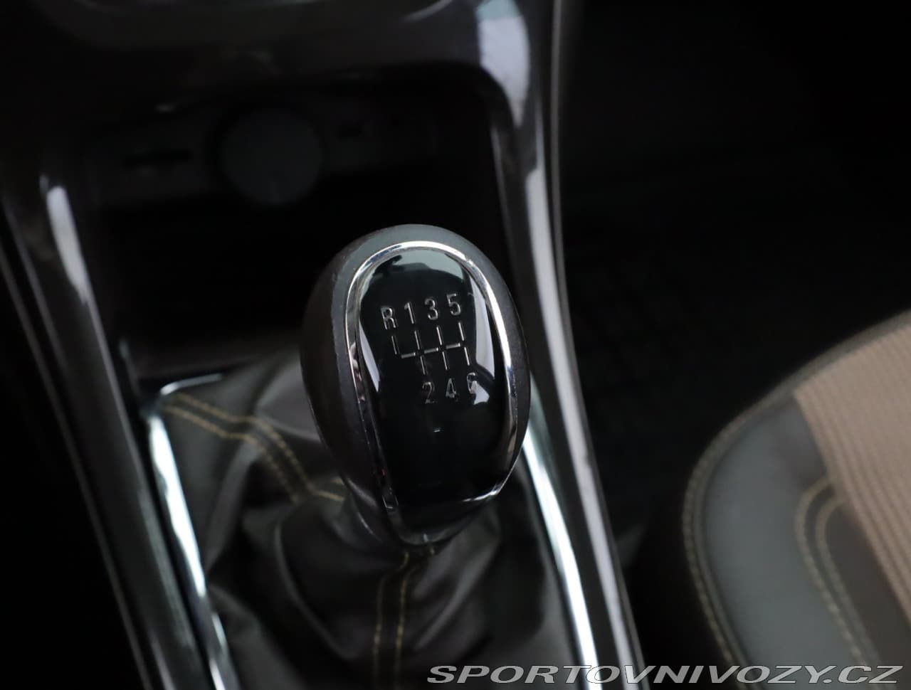 2013 Opel ASTRA - 13