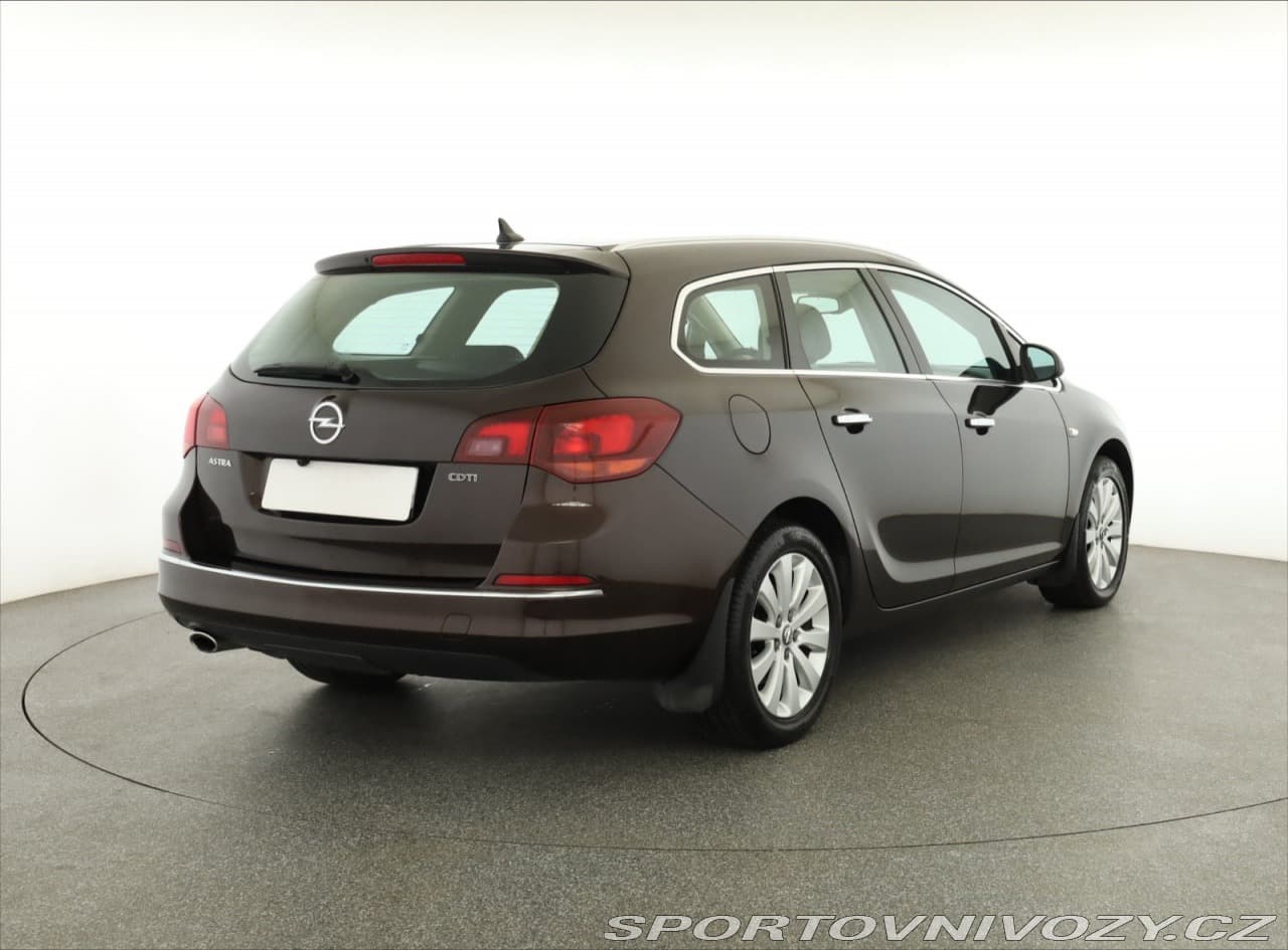 2013 Opel ASTRA - 5