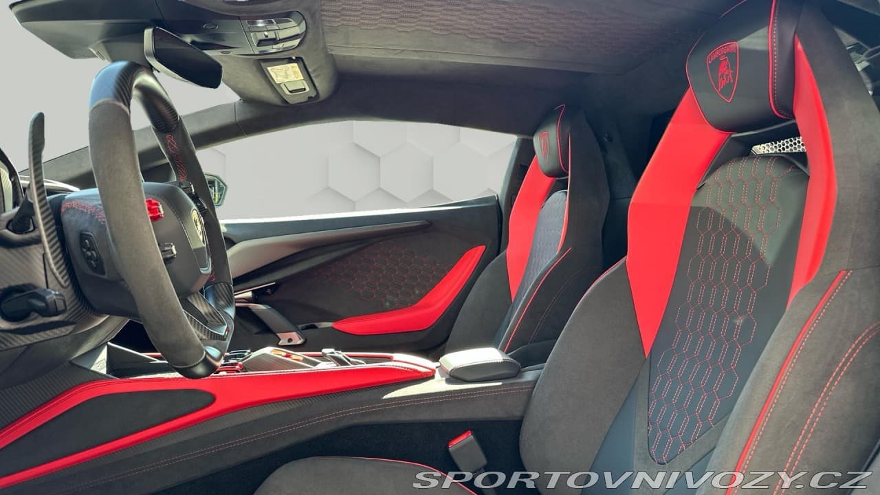 2025 Lamborghini REVUELTO - 17