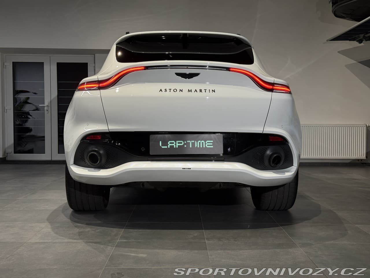 2022 Aston Martin DBX