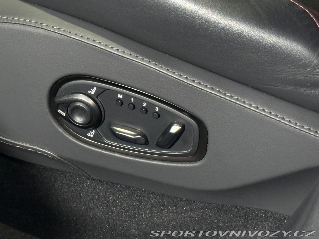 2022 Aston Martin DBX - 39