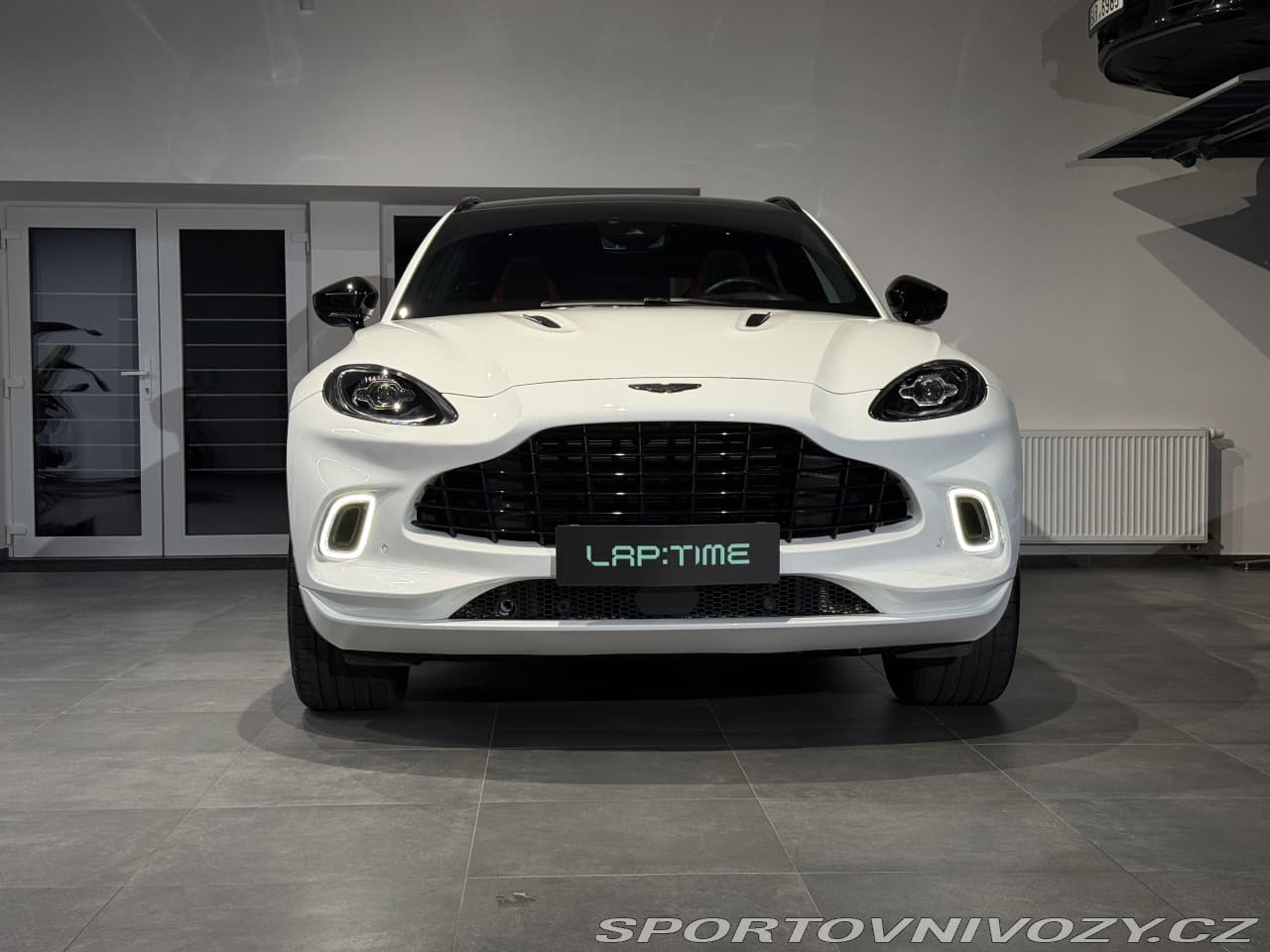 2022 Aston Martin DBX - 5