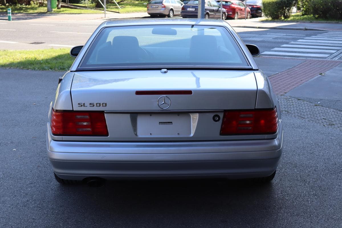 2000 Mercedes-Benz SL - 21