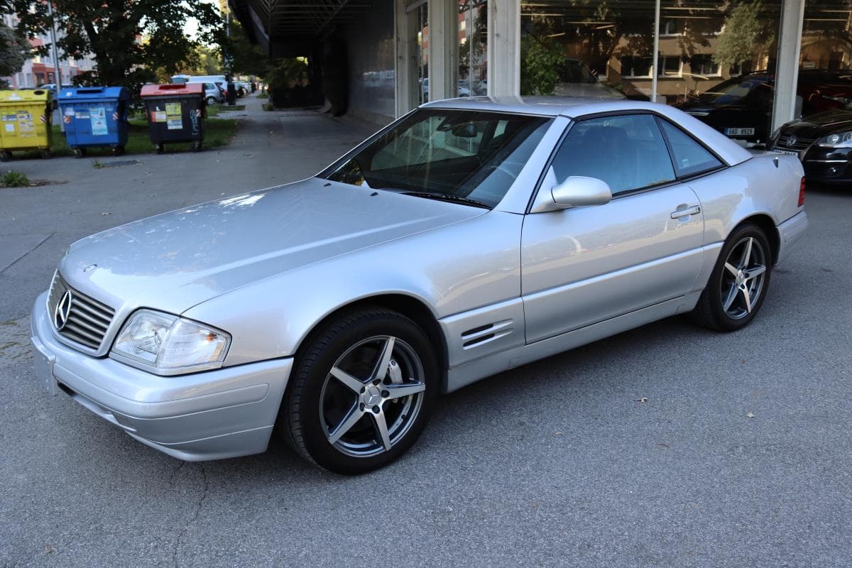 2000 Mercedes-Benz SL - 29