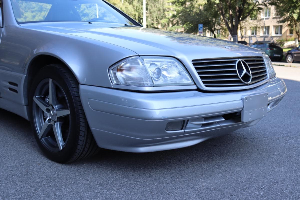 2000 Mercedes-Benz SL - 9