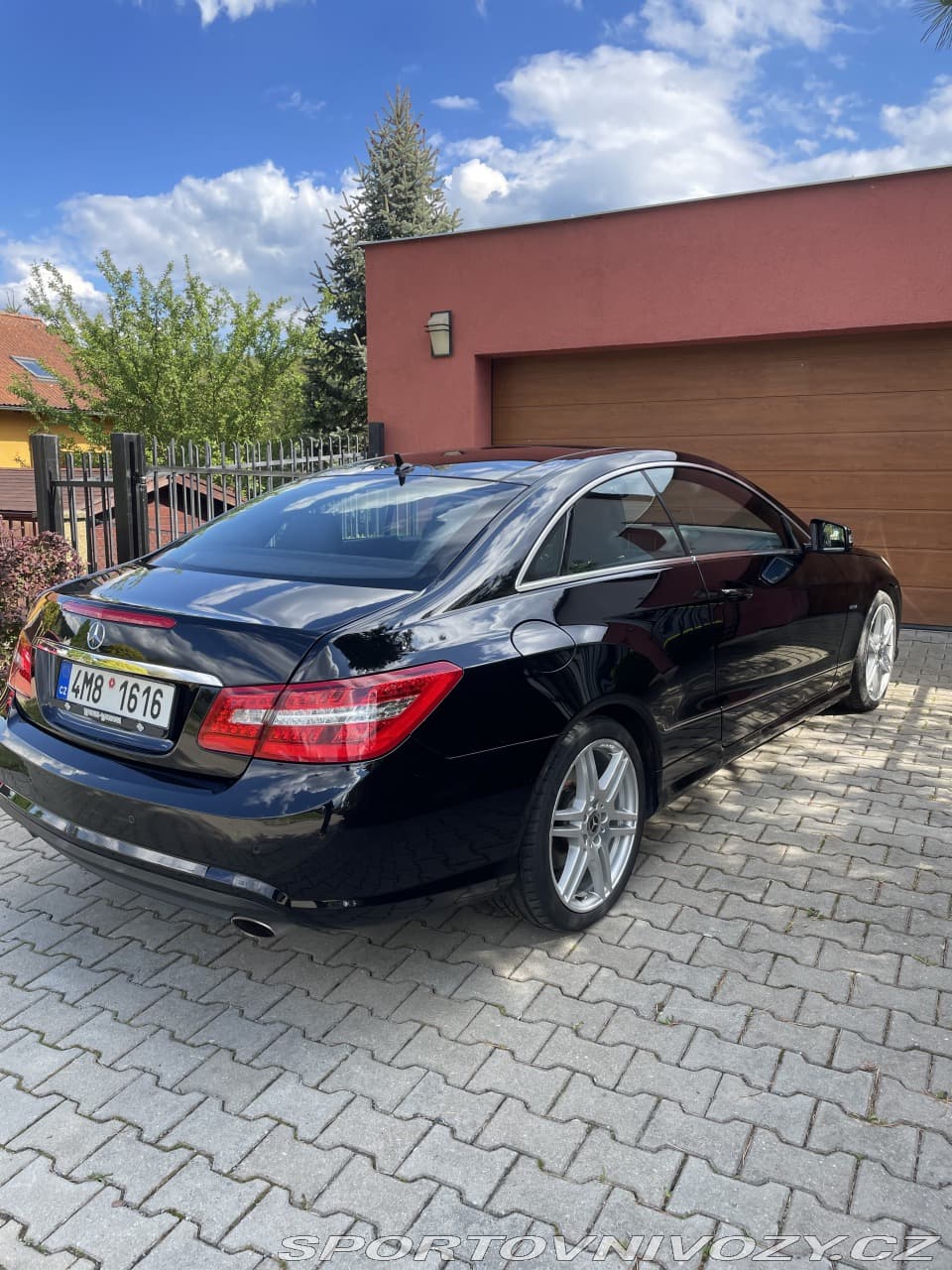 2011 Mercedes-Benz E-CLASS - 5
