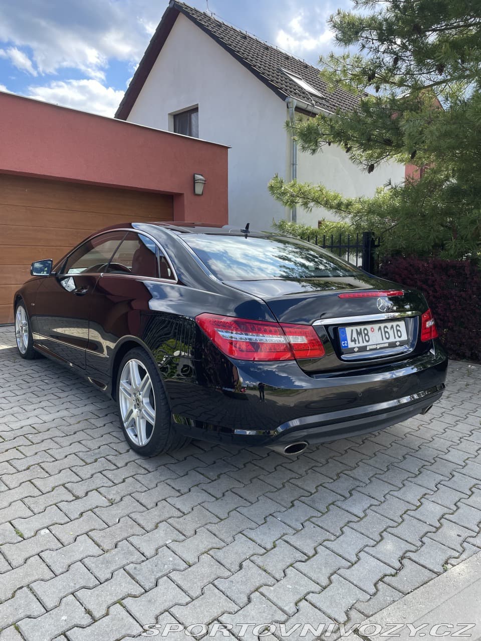 2011 Mercedes-Benz E-CLASS - 7