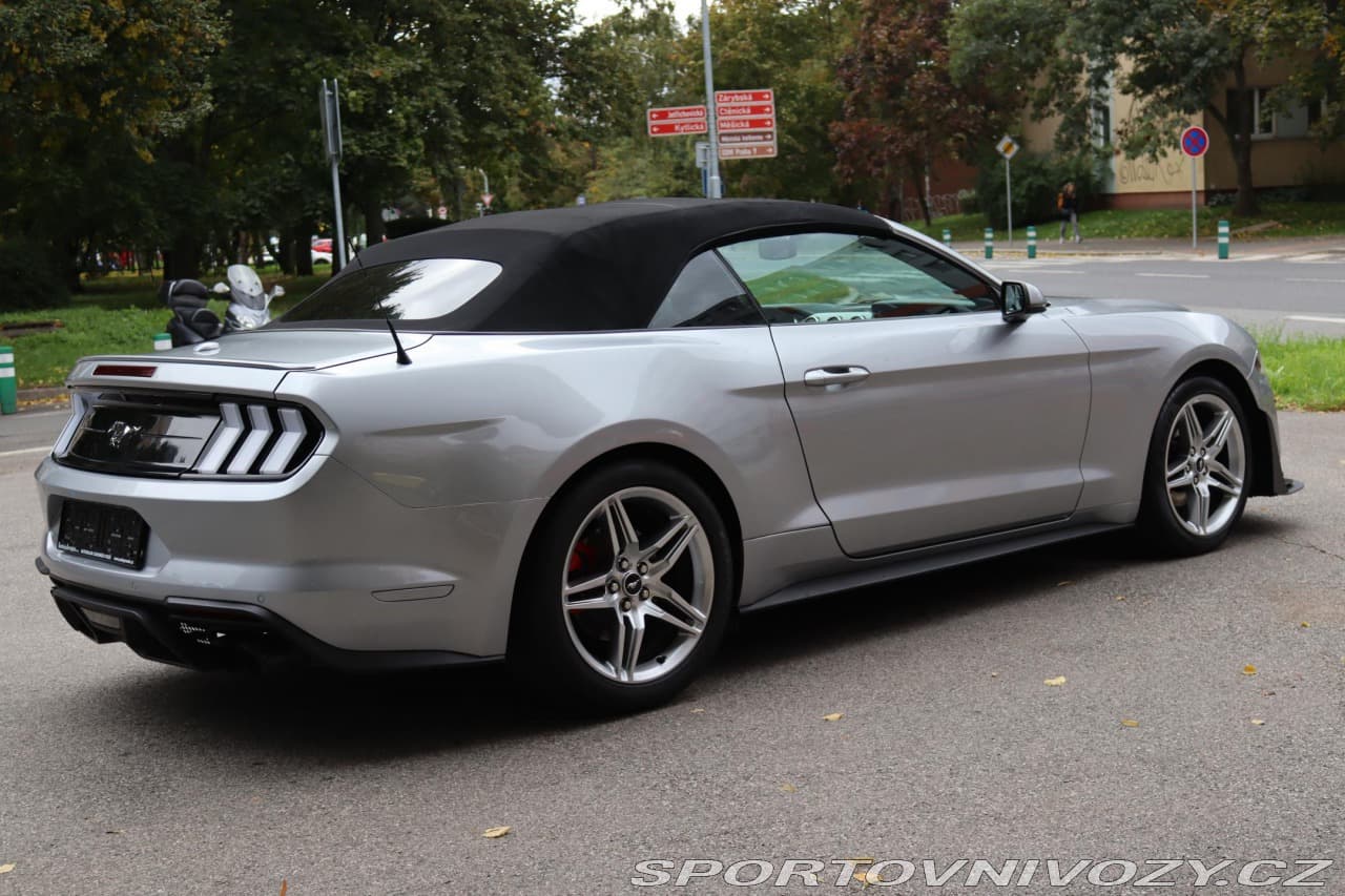 2020 Ford MUSTANG - 19