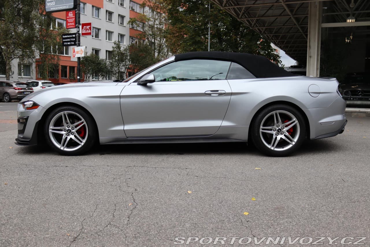 2020 Ford MUSTANG - 29