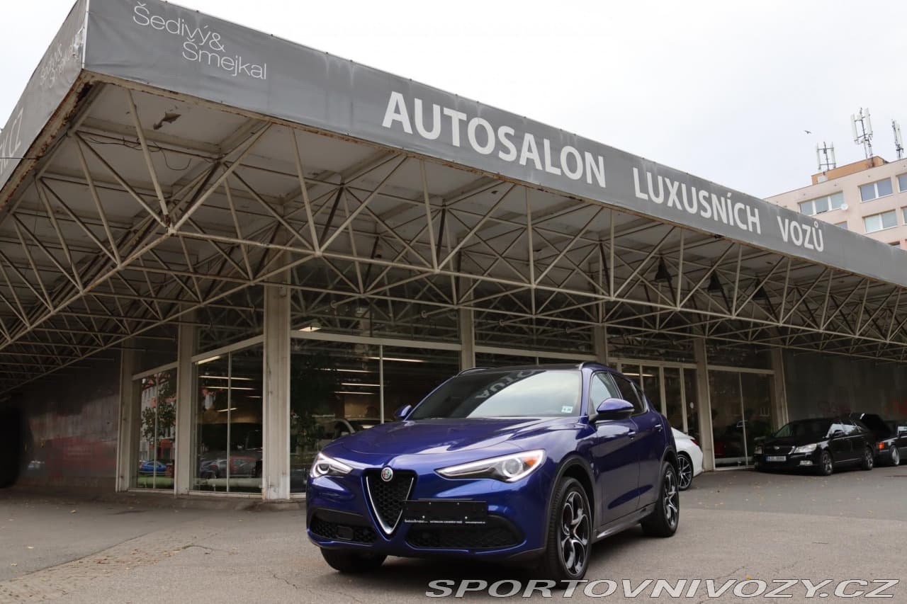 2023 Alfa Romeo STELVIO