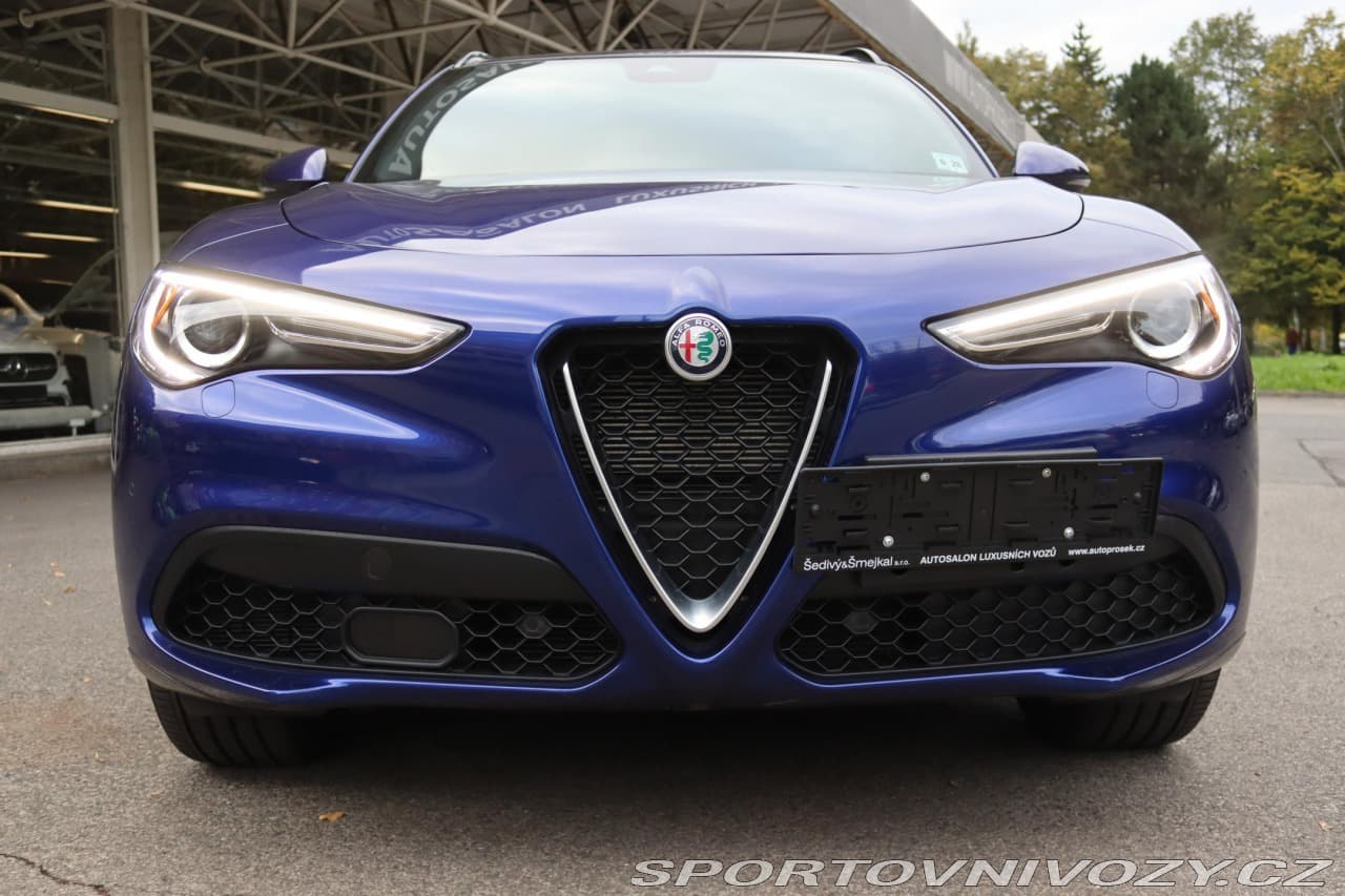 2023 Alfa Romeo STELVIO - 5