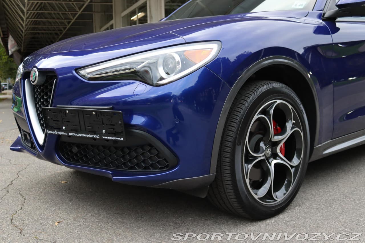 2023 Alfa Romeo STELVIO - 9