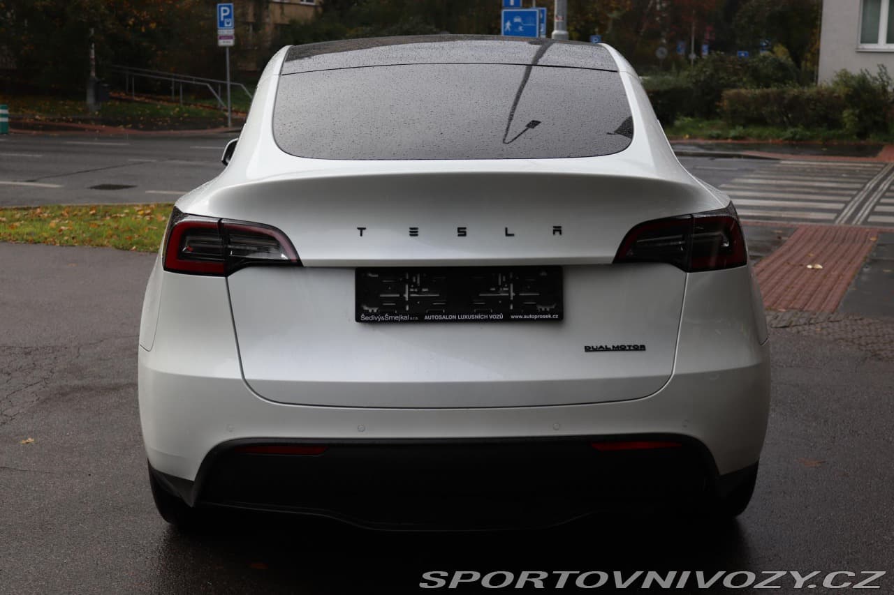 2020 Tesla MODEL Y - 21