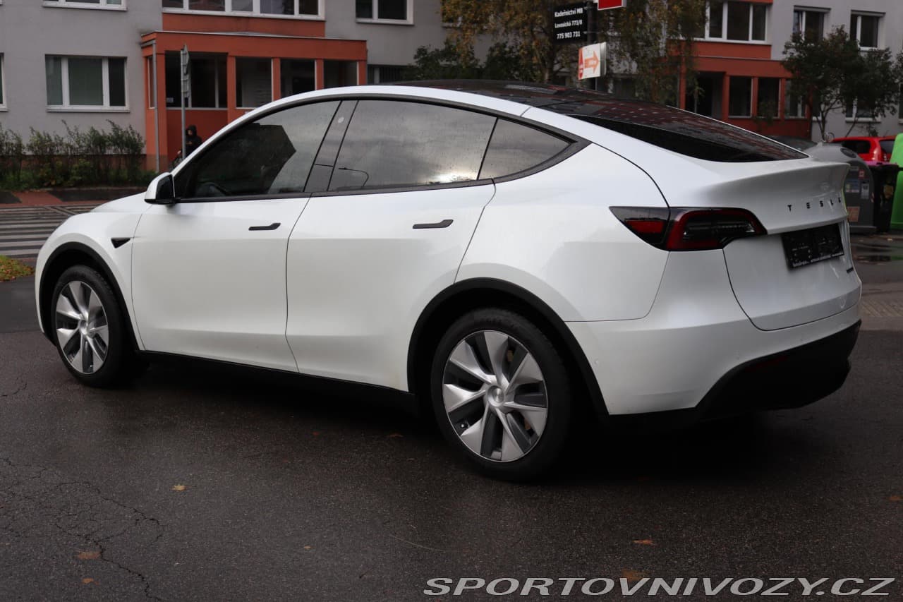2020 Tesla MODEL Y - 25