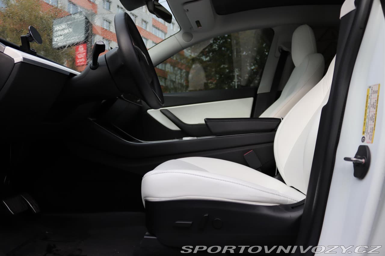 2020 Tesla MODEL Y - 39