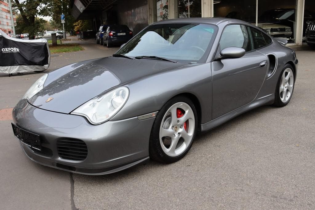 2001 Porsche 911 - 20