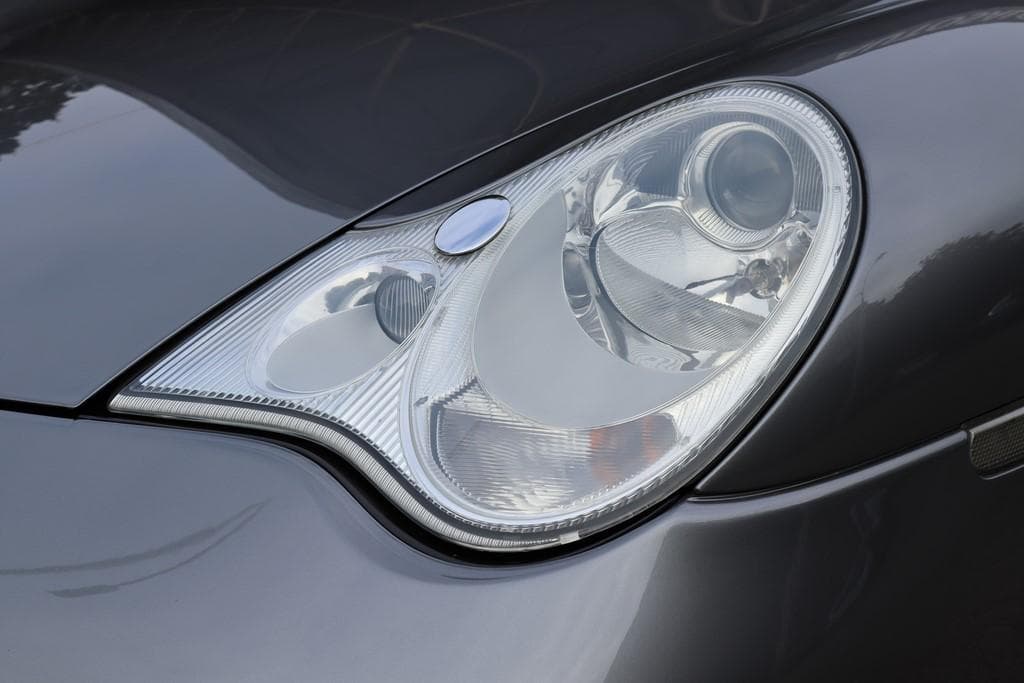2001 Porsche 911 - 4