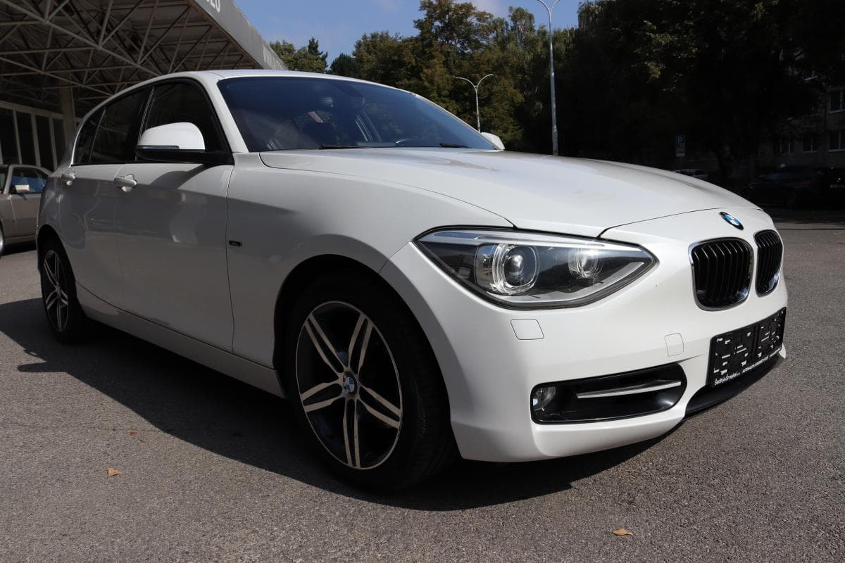 2013 BMW 1-SERIES - 10