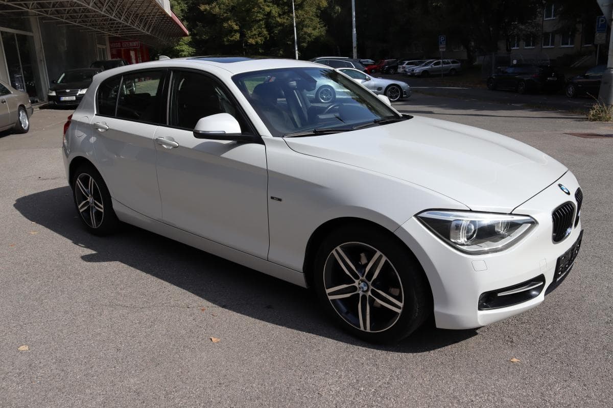 2013 BMW 1-SERIES - 9