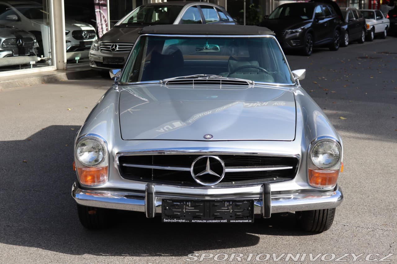 1970 Mercedes-Benz SL - 2