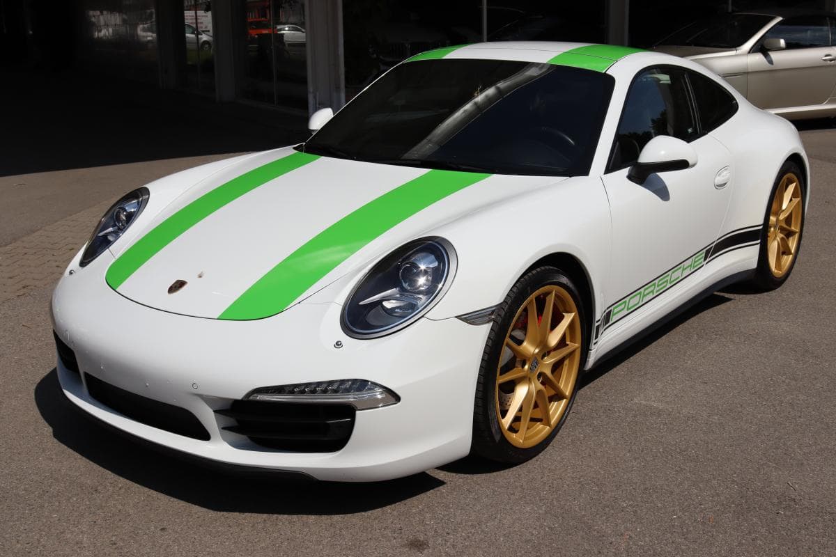 2013 Porsche 911 - 18