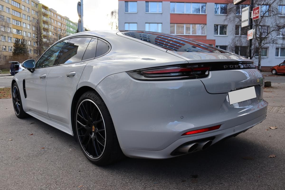 2016 Porsche PANAMERA - 13