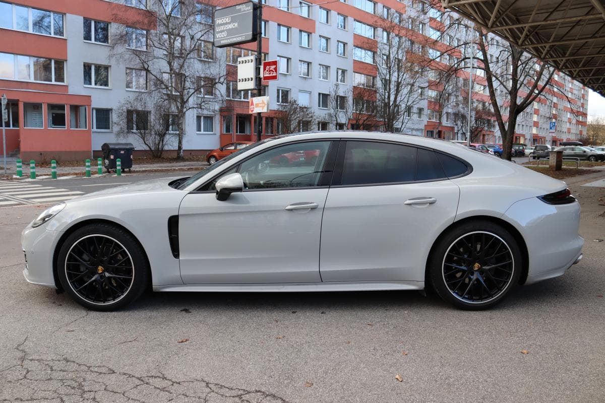 2016 Porsche PANAMERA - 15