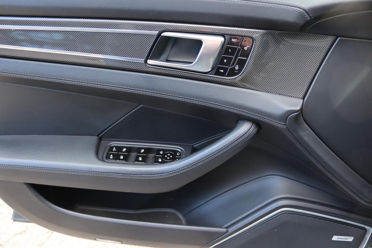 2016 Porsche PANAMERA - 19