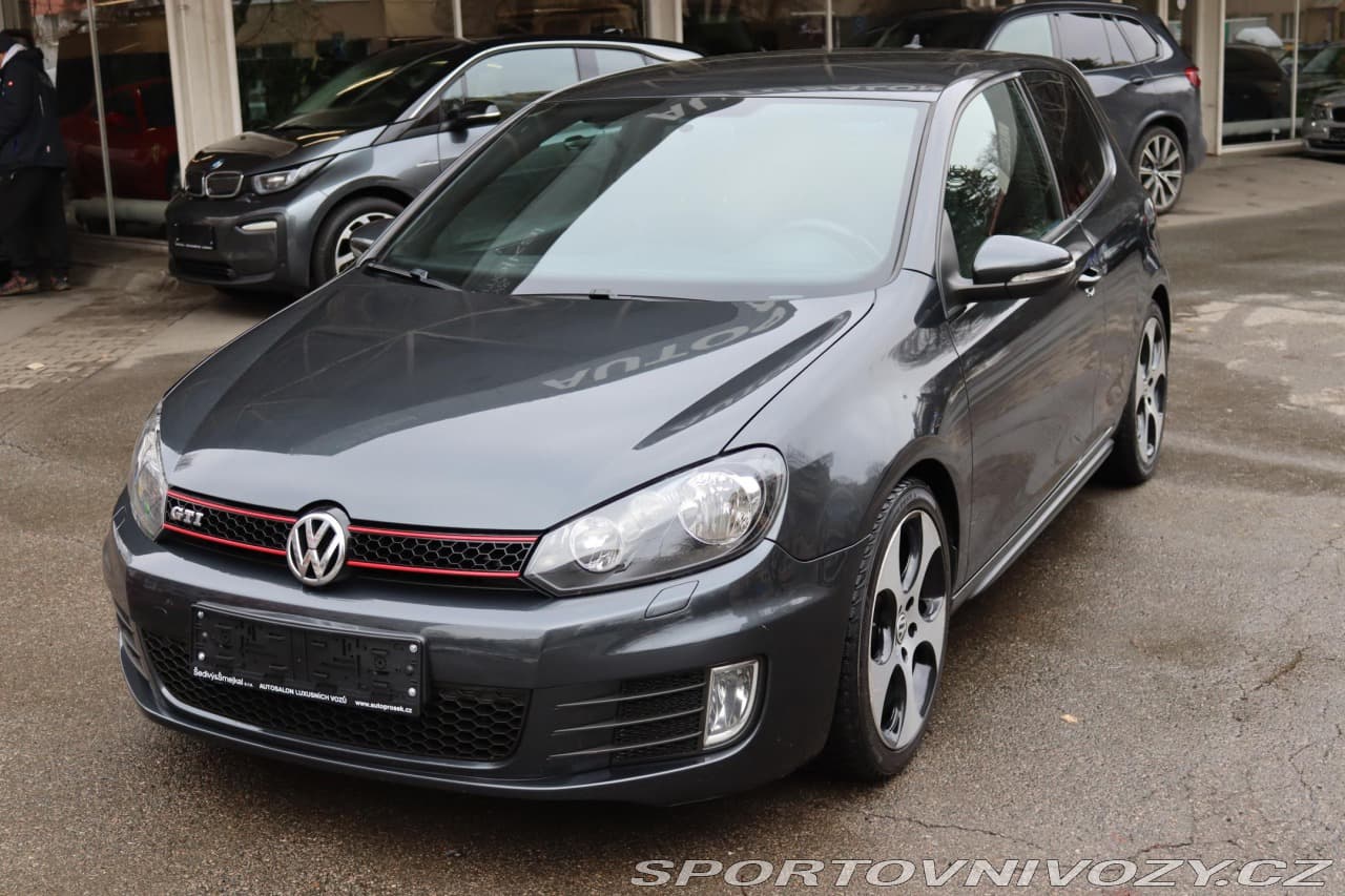 2011 Volkswagen GOLF - 17