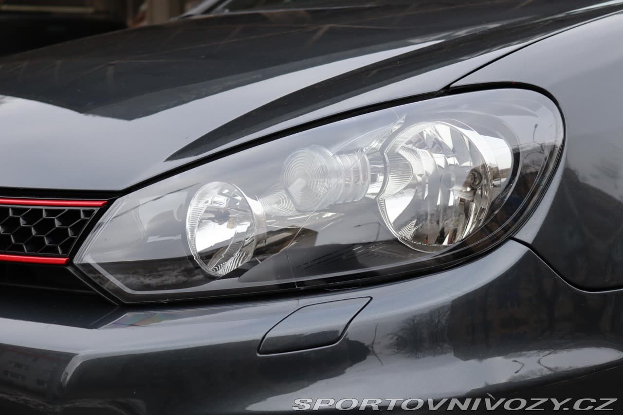 2011 Volkswagen GOLF - 4