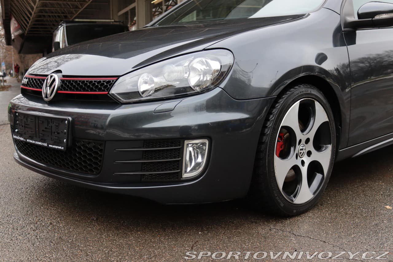 2011 Volkswagen GOLF - 5