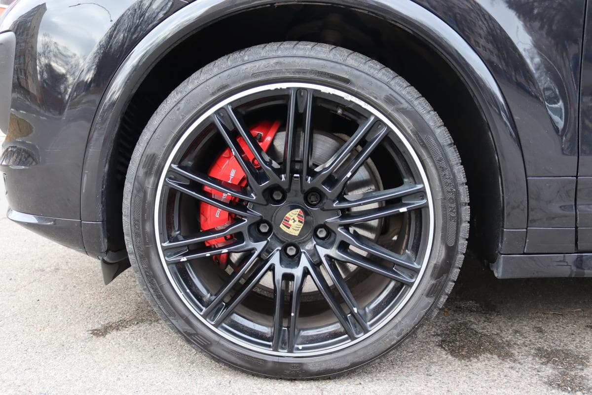 2015 Porsche CAYENNE - 18
