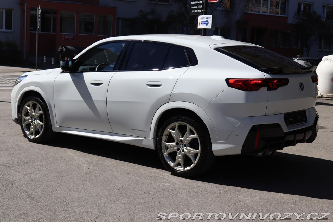 2025 BMW X2 - 14