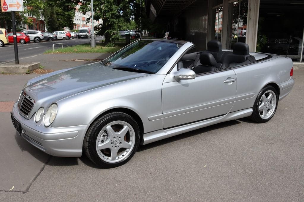 2002 Mercedes-Benz CLK