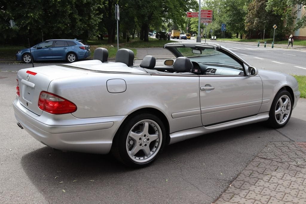 2002 Mercedes-Benz CLK - 21