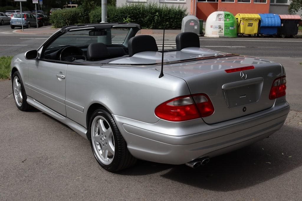 2002 Mercedes-Benz CLK - 27
