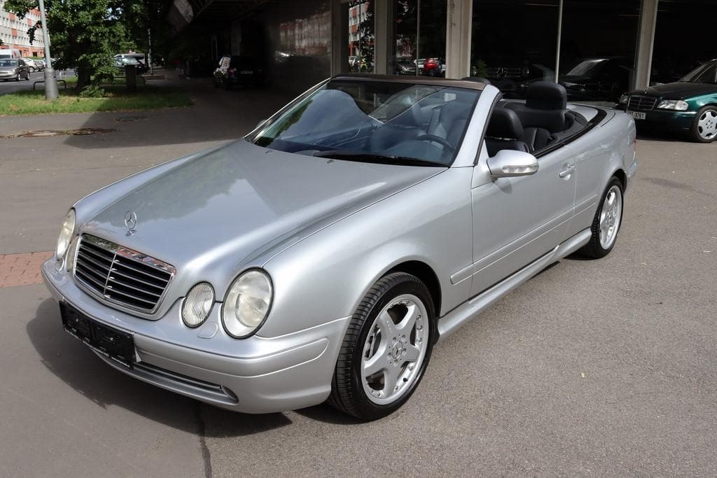 2002 Mercedes-Benz CLK - 33