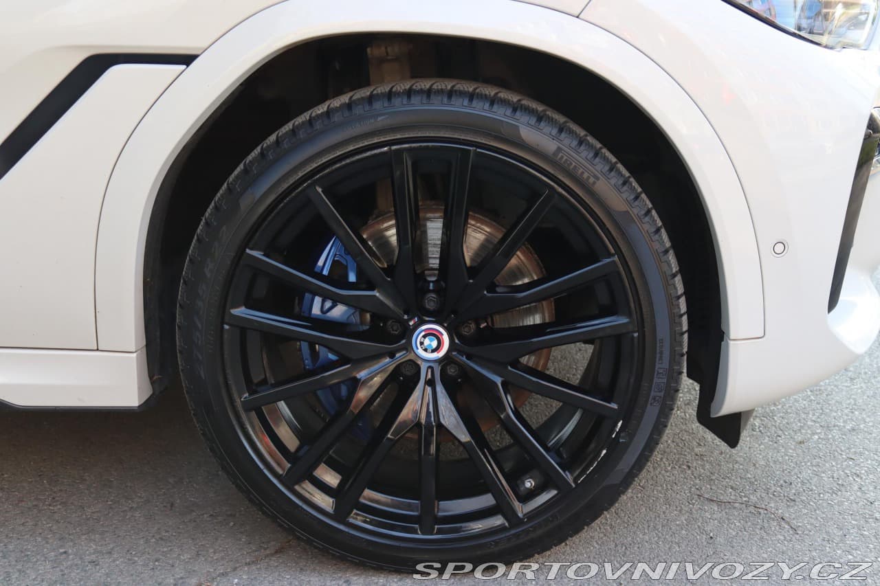 2022 BMW X6 - 35