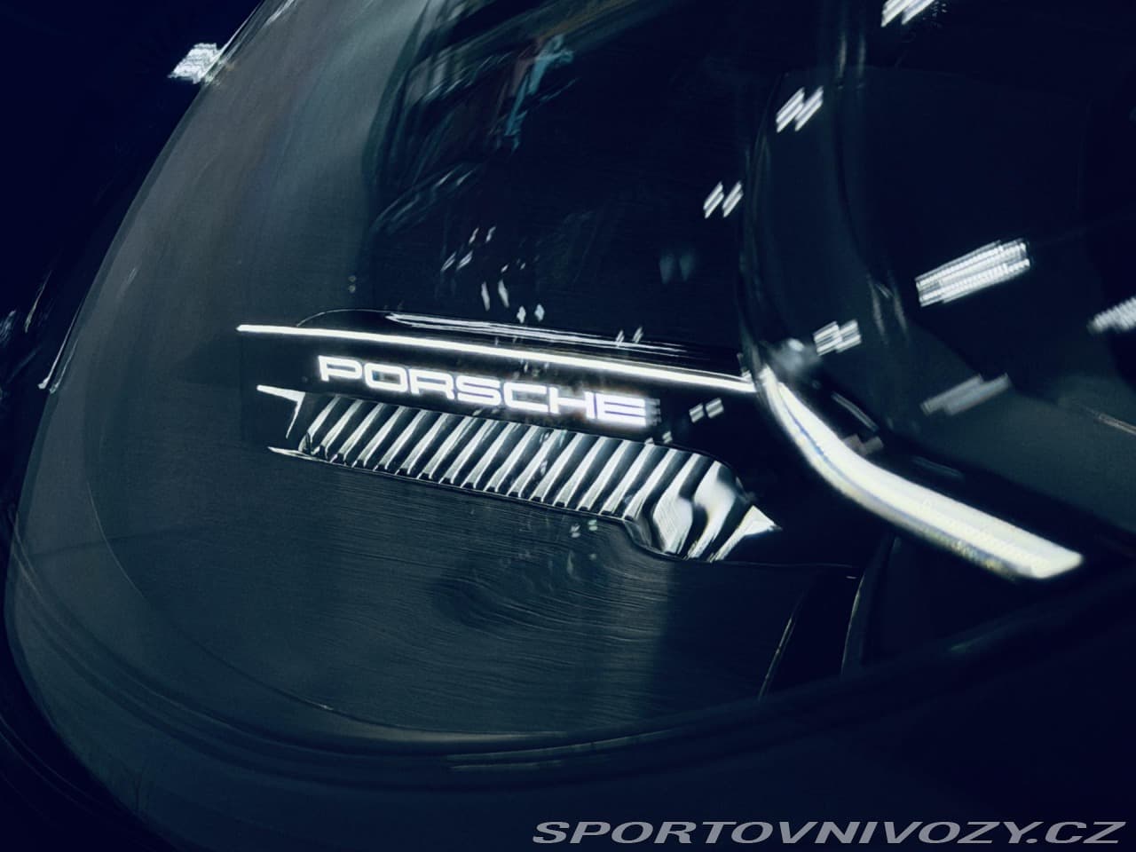 2025 Porsche 911 - 14
