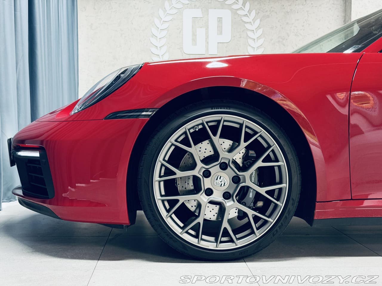 2020 Porsche 911 - 11