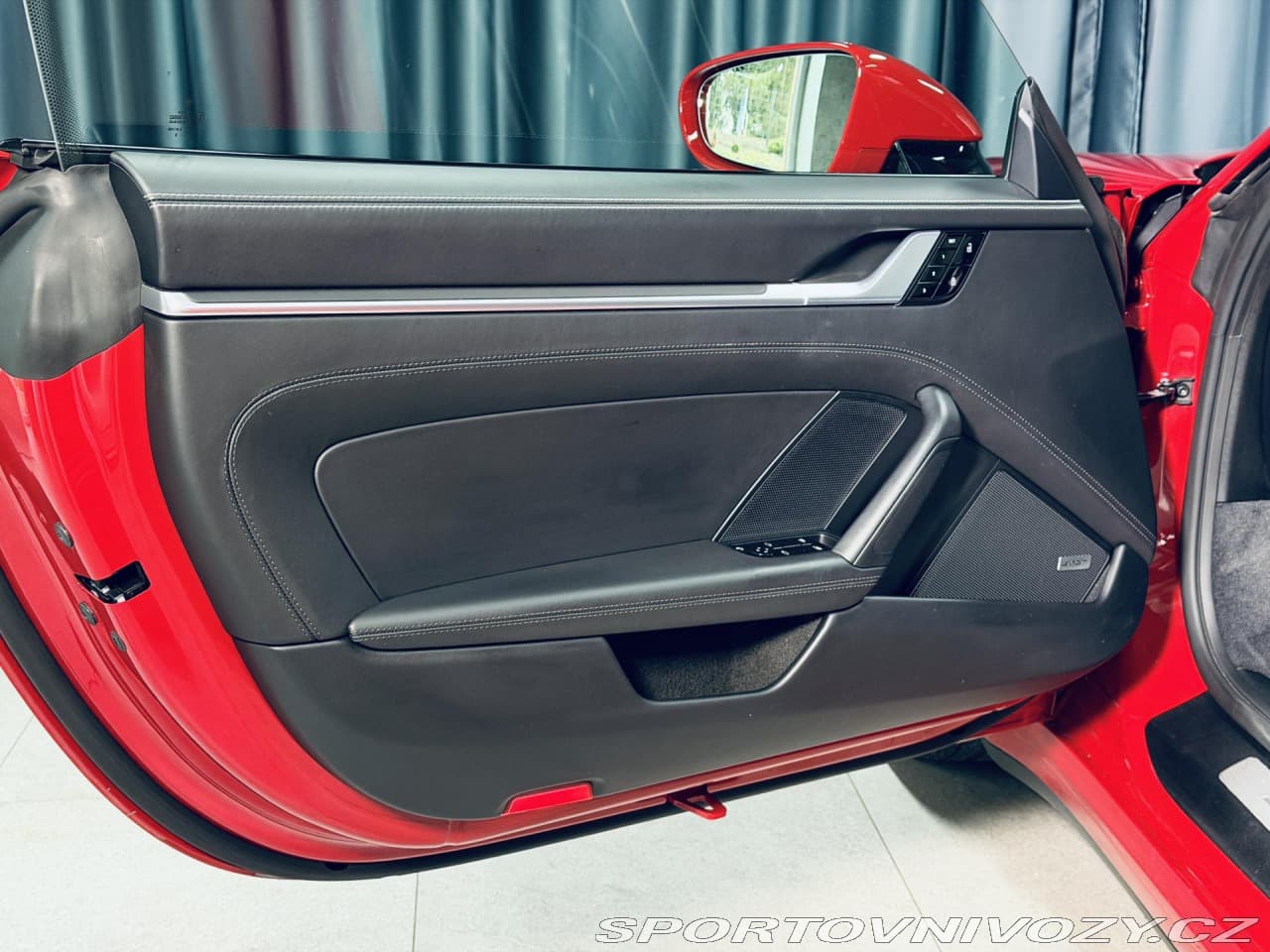 2020 Porsche 911 - 15