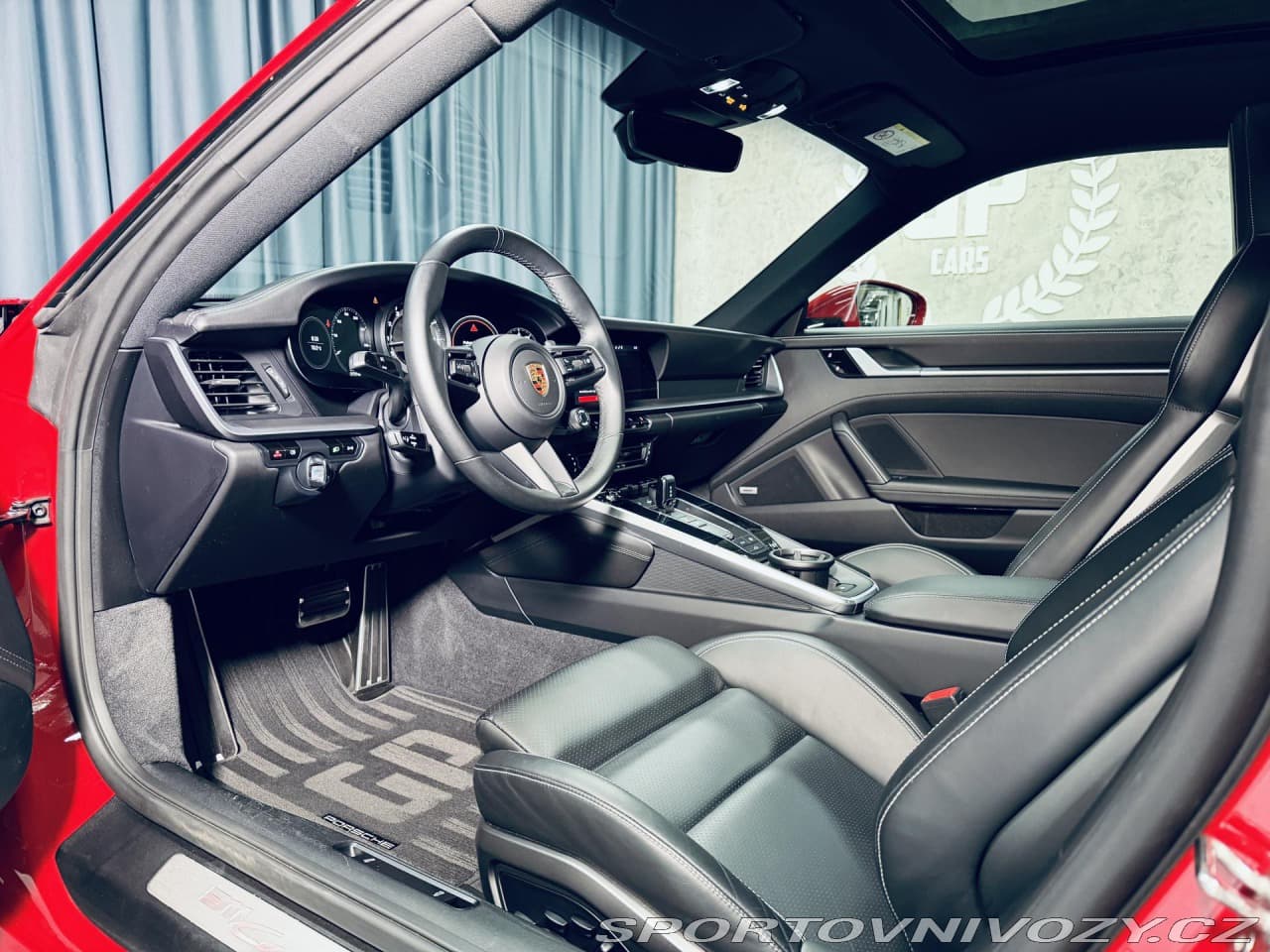 2020 Porsche 911 - 19