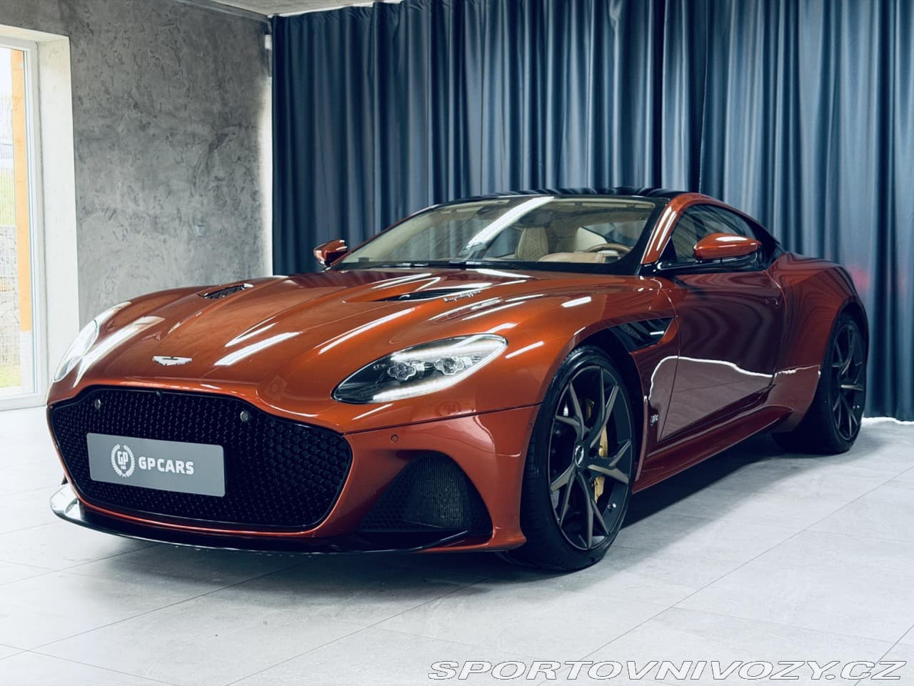 2019 Aston Martin DBS - 5