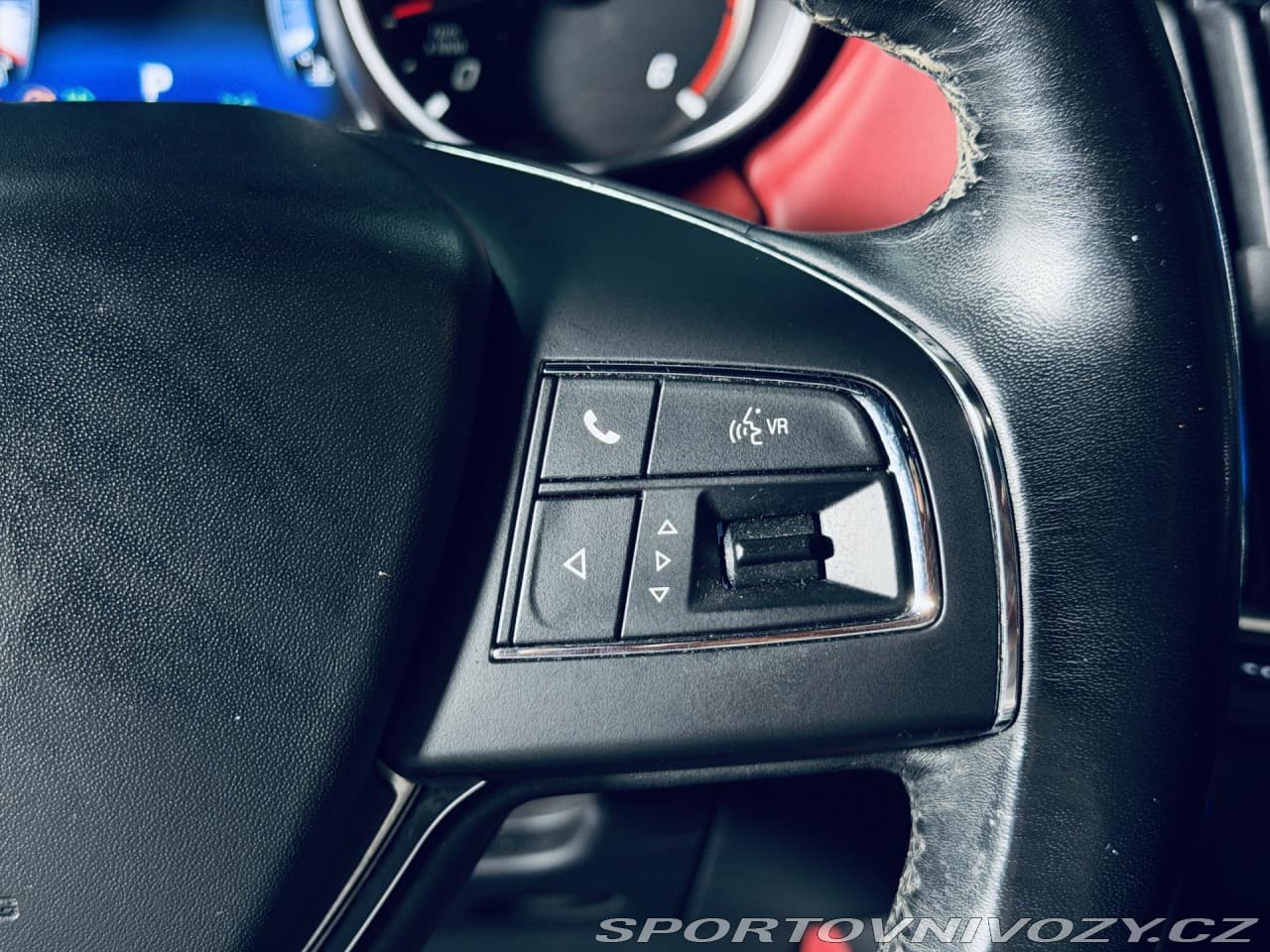 2017 Maserati LEVANTE - 37