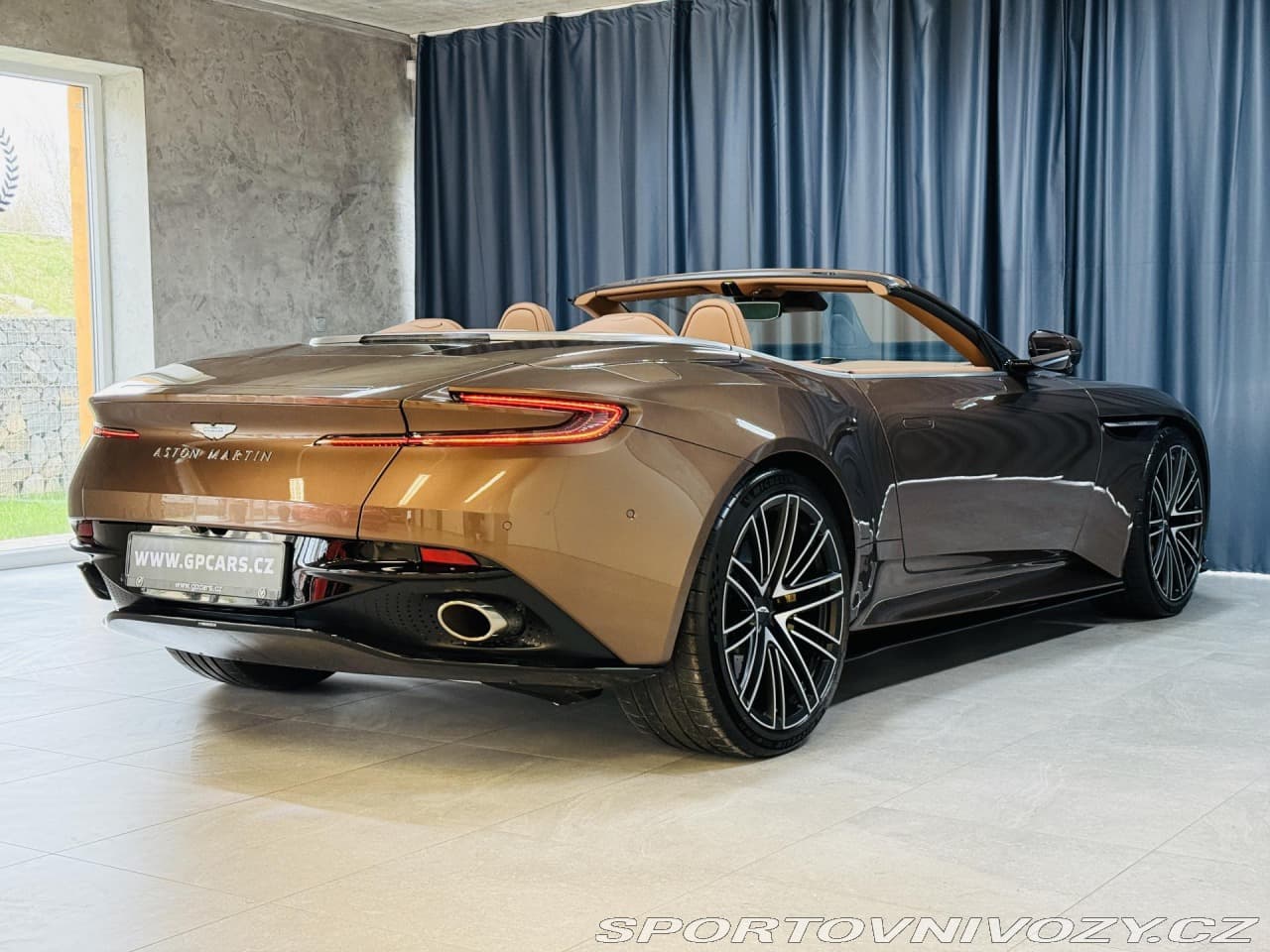 2023 Aston Martin DB12 - 15