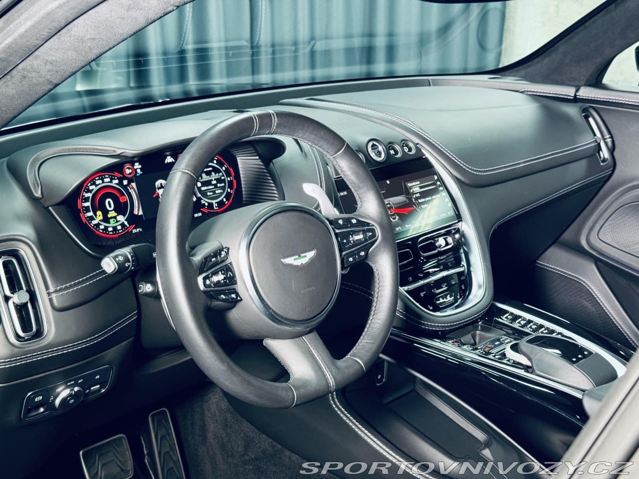 2021 Aston Martin DBX - 20