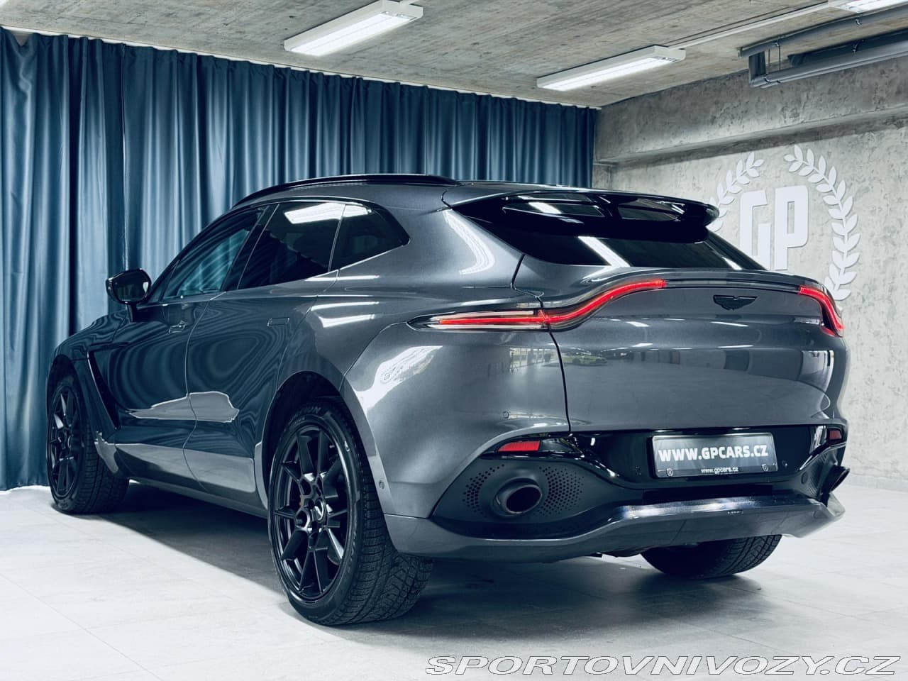 2021 Aston Martin DBX - 7